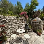 Holiday home Lantana Stone House Lemona
