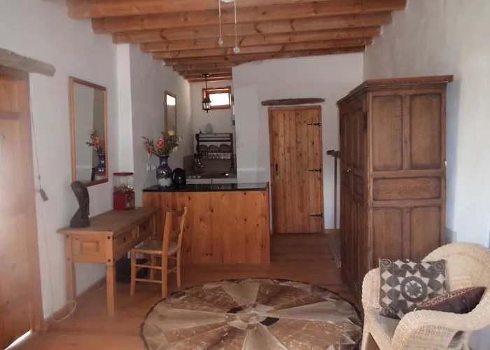 Lantana Stone House Ferienhaus Lemona