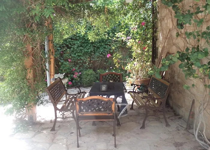 Lantana Stone House Ferienhaus Lemona